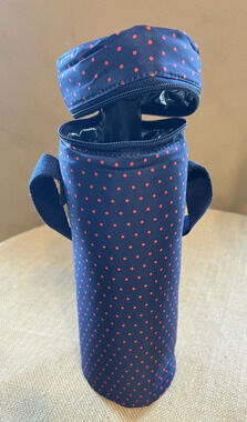 NWOT Insulated Portable Blue and Red Wine Tote--NEVER USED